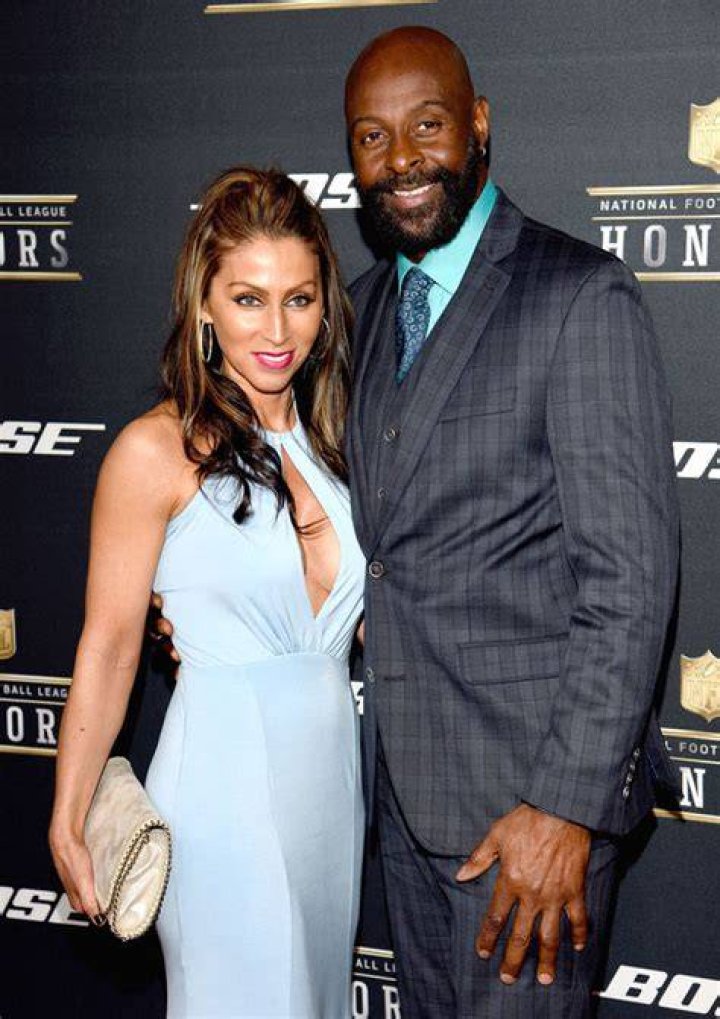 Jerry Rice 2019 Fianc&eacute;e, net worth, tattoos, smoking & body facts Taddlr